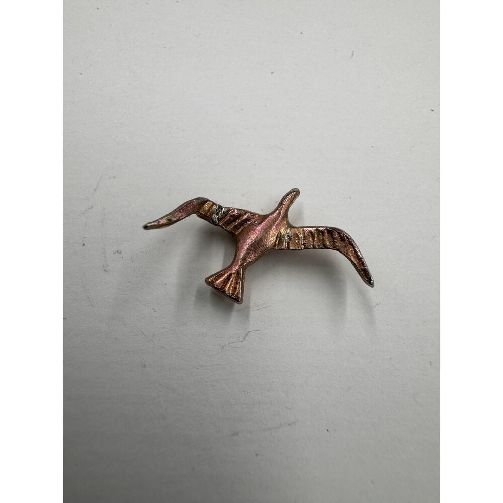 Vintage Seagull‎ Bird Open Wings Lapel Pin READ DETAILS